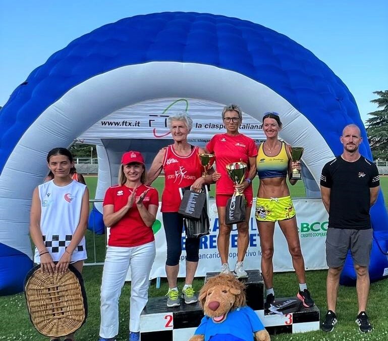 Biancorossi sugli scudi ai Regionali di Pentalanci, staffette e salto con l’asta a Montebelluna